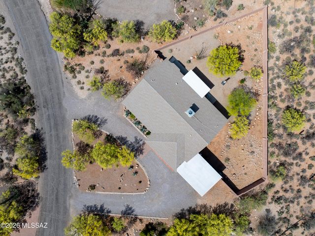 6502 N Calle De Estevan, Tucson, AZ 85718