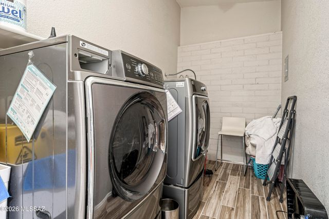 6502 N Calle De Estevan, Tucson, AZ 85718