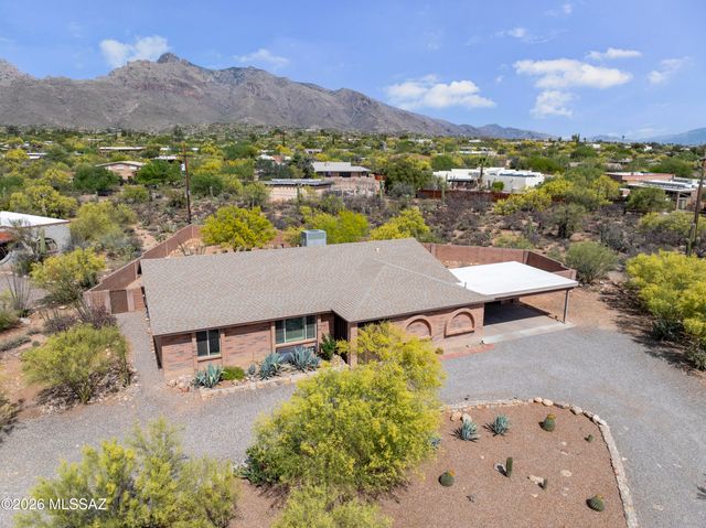 6502 N Calle De Estevan, Tucson, AZ 85718