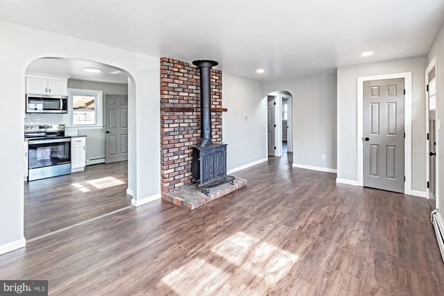 129 HIGHLAND AVE, Pennsville, NJ 08070