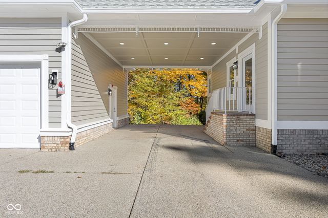 15 S Creedmoor Way, Anderson, IN 46011