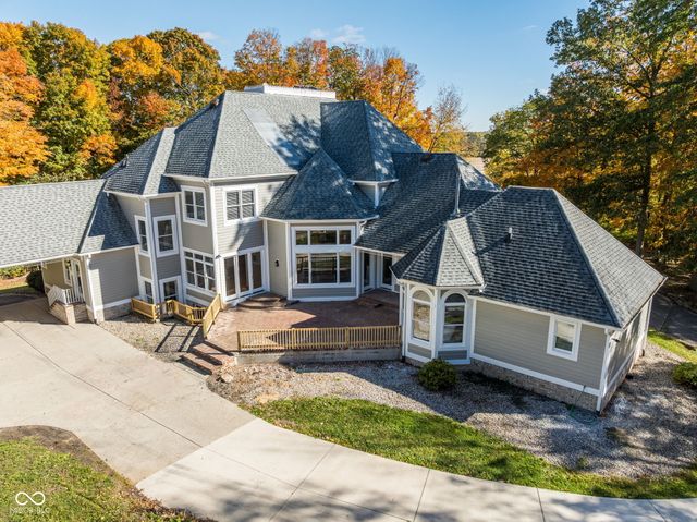 15 S Creedmoor Way, Anderson, IN 46011