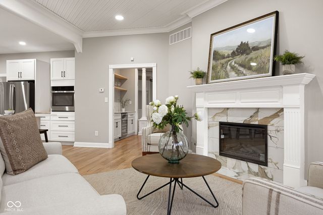 15 S Creedmoor Way, Anderson, IN 46011