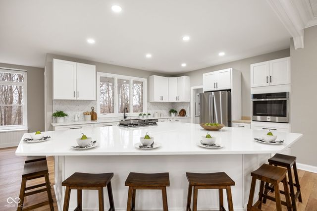 15 S Creedmoor Way, Anderson, IN 46011