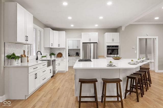 15 S Creedmoor Way, Anderson, IN 46011