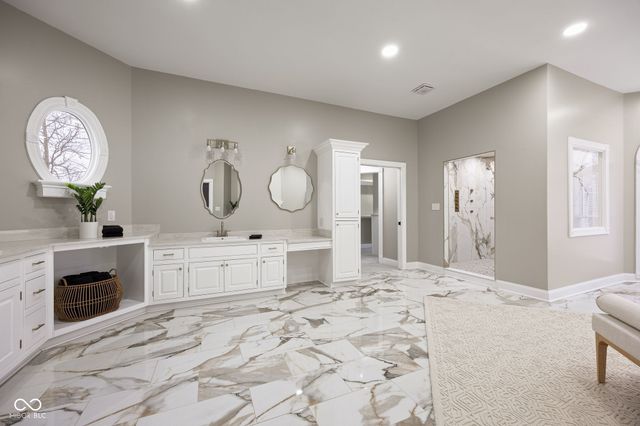 15 S Creedmoor Way, Anderson, IN 46011