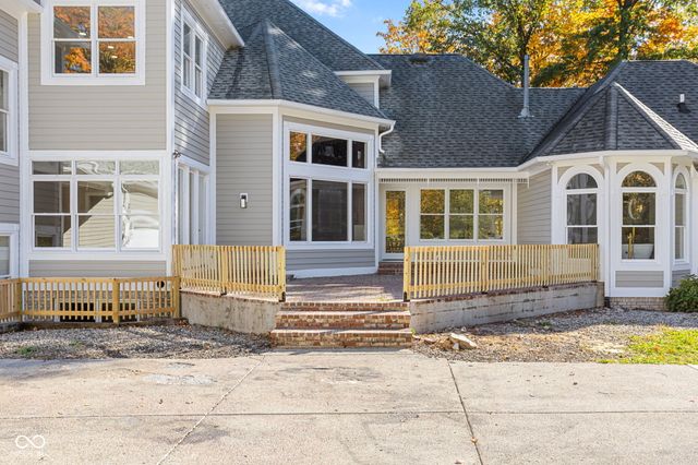 15 S Creedmoor Way, Anderson, IN 46011