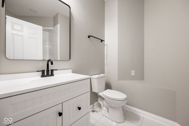 15 S Creedmoor Way, Anderson, IN 46011