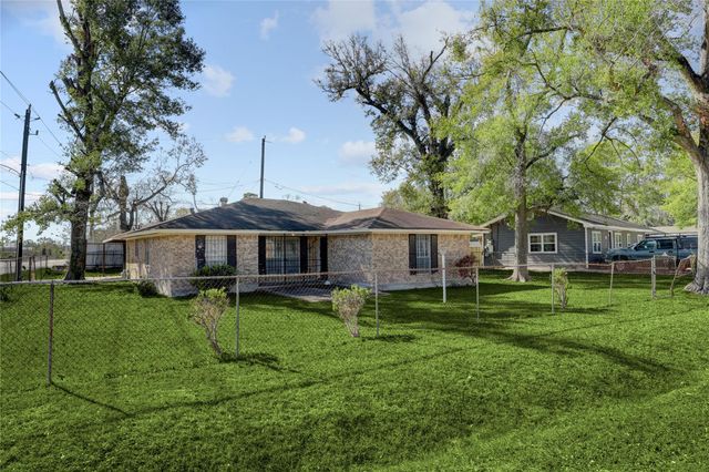 4422 Trigg Street, Houston, TX 77093