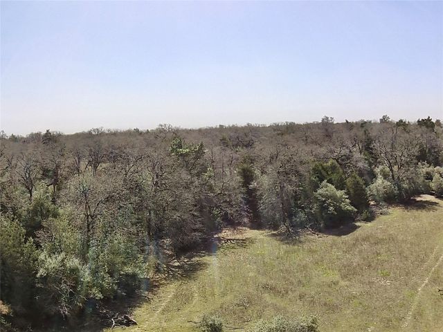 1218 Private Road 3063 RD, Lexington, TX 78947