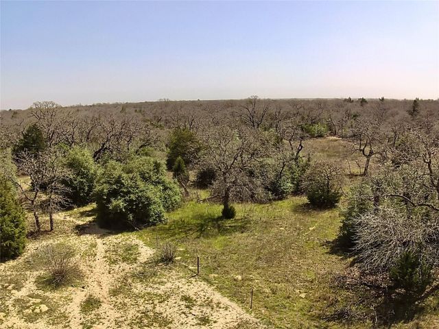1218 Private Road 3063 RD, Lexington, TX 78947
