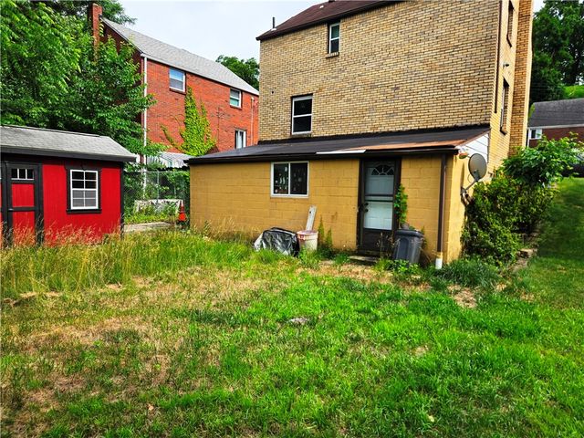 248 Johnston Rd, Penn Hills, PA 15235