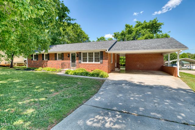 209 N Wilkins Road, Haw River, NC 27258