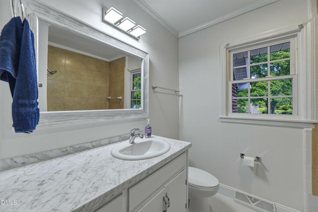 209 N Wilkins Road, Haw River, NC 27258