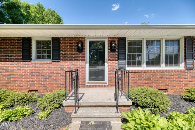 209 N Wilkins Road, Haw River, NC 27258