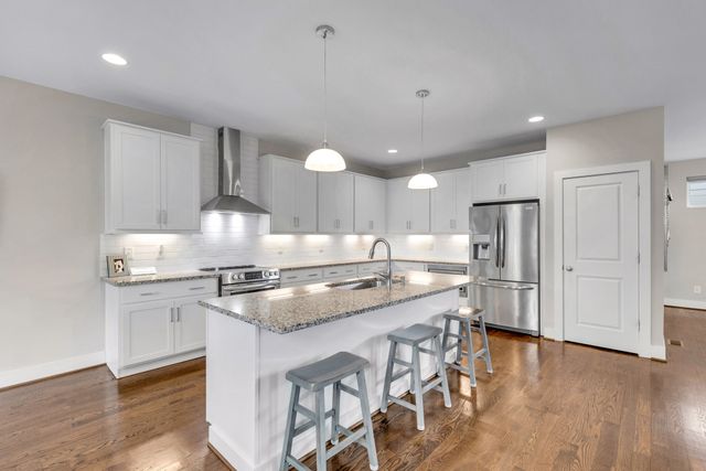 40 Hubbard St, Nashville, TN 37210