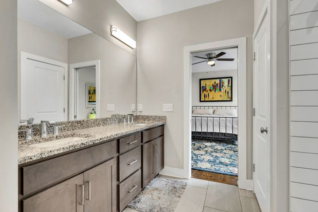 40 Hubbard St, Nashville, TN 37210