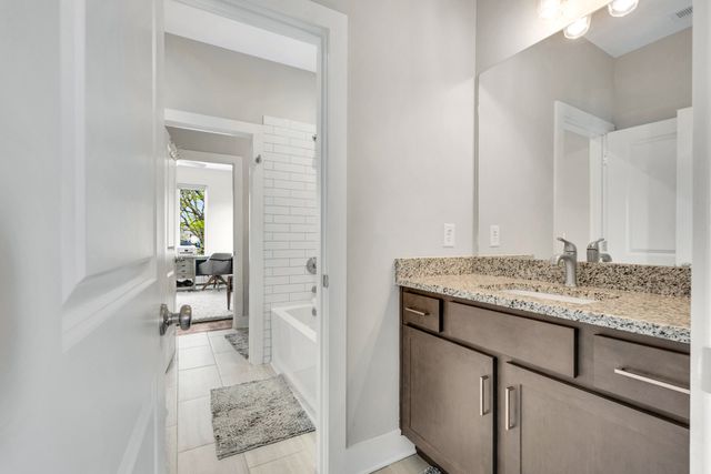 40 Hubbard St, Nashville, TN 37210