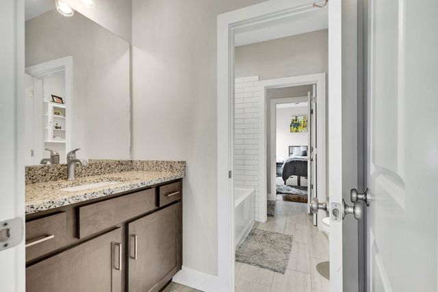 40 Hubbard St, Nashville, TN 37210