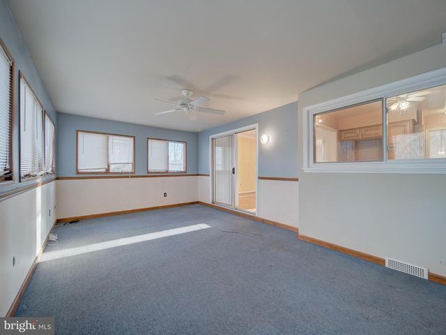 9315 LEES RIDGE RD, Warrenton, VA 20186