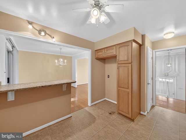 9315 LEES RIDGE RD, Warrenton, VA 20186