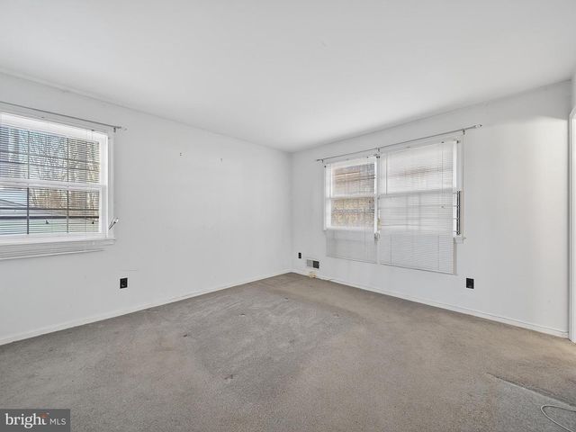 9315 LEES RIDGE RD, Warrenton, VA 20186