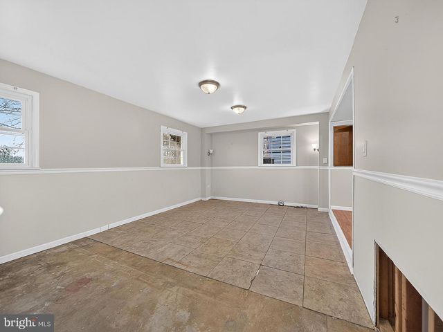 9315 LEES RIDGE RD, Warrenton, VA 20186