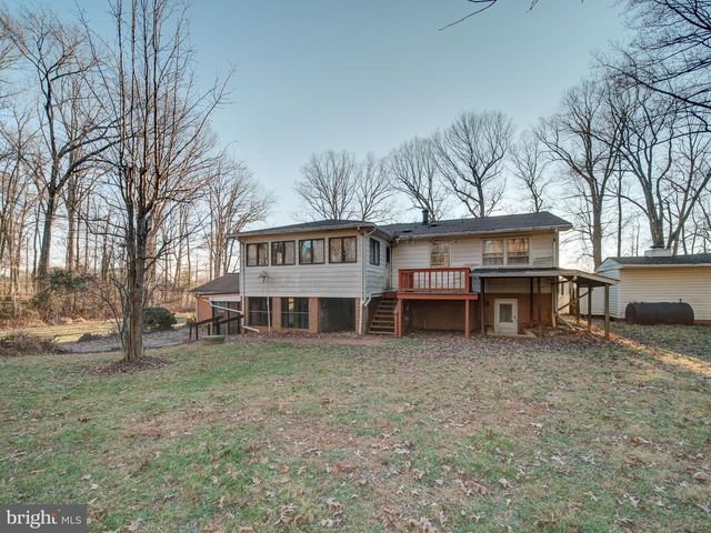 9315 LEES RIDGE RD, Warrenton, VA 20186