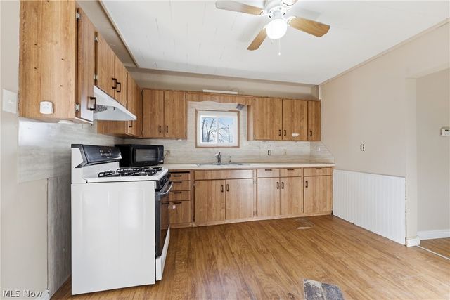 174 Yonker Street, Barberton, OH 44203