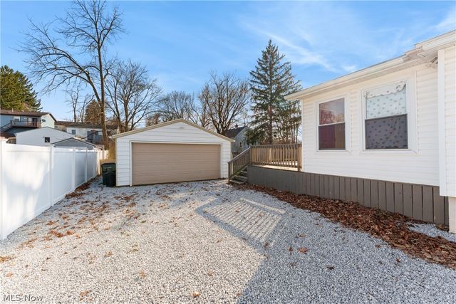 174 Yonker Street, Barberton, OH 44203