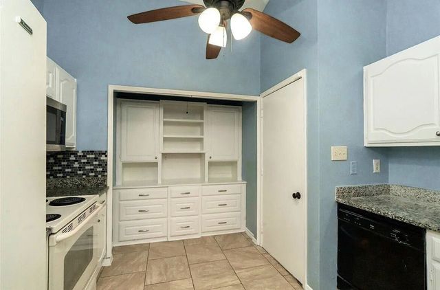 3207 Forest Creek Drive, Fort Worth, TX 76123