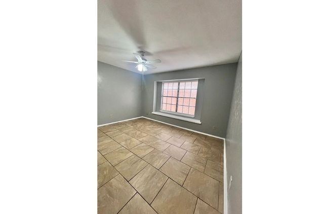 3207 Forest Creek Drive, Fort Worth, TX 76123