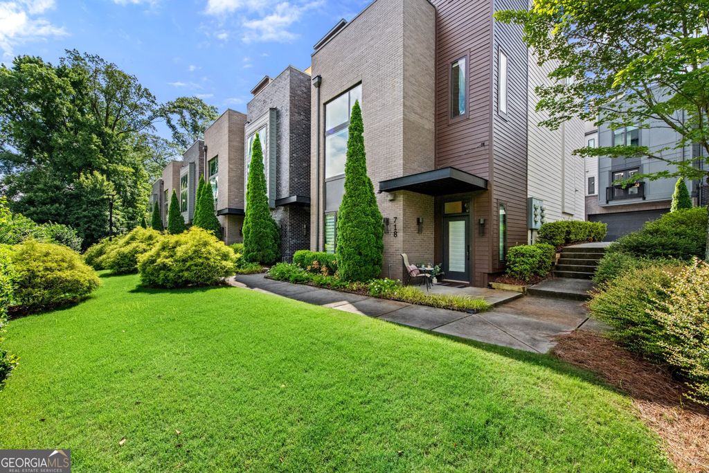 718 Oakview Road, Decatur, GA 30030