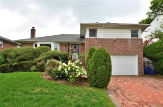 786 E Carl Avenue, Baldwin, NY 11510