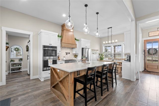 717-719 Evening Star Road, Bentonville, AR 72713