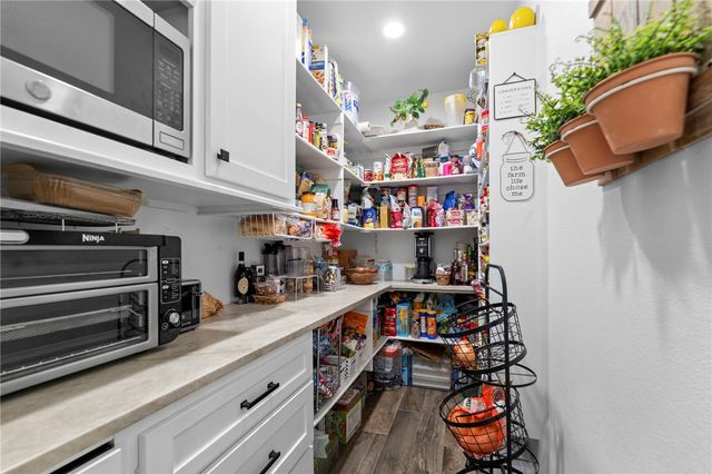 717-719 Evening Star Road, Bentonville, AR 72713