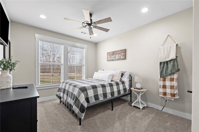 717-719 Evening Star Road, Bentonville, AR 72713