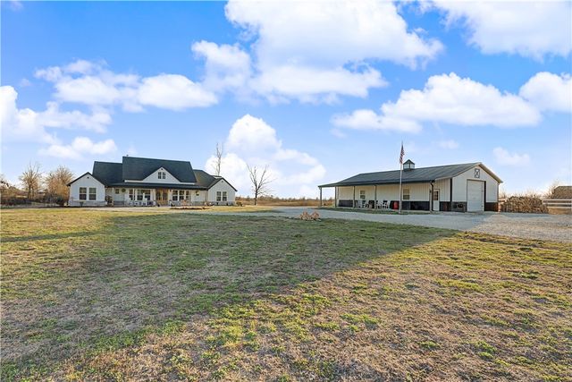 717-719 Evening Star Road, Bentonville, AR 72713