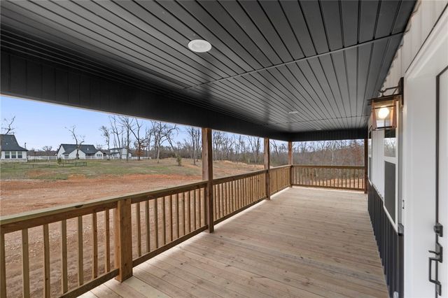 717-719 Evening Star Road, Bentonville, AR 72713