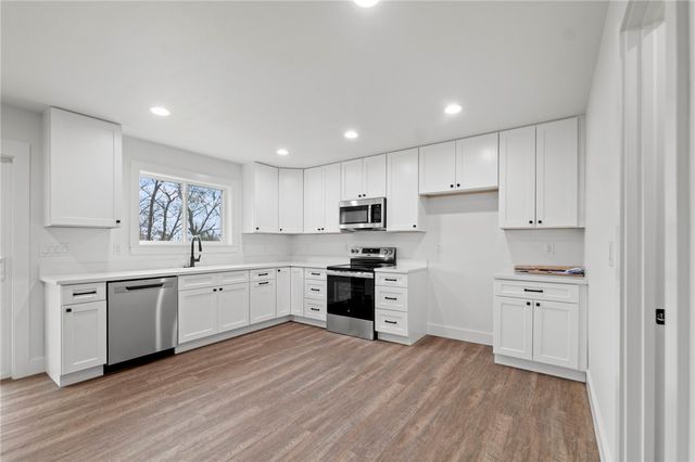 717-719 Evening Star Road, Bentonville, AR 72713