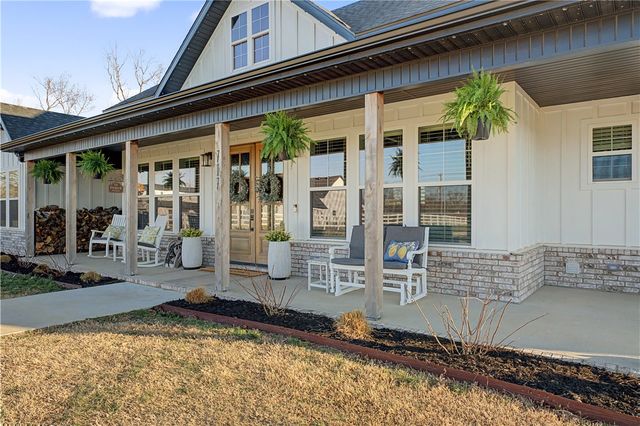 717-719 Evening Star Road, Bentonville, AR 72713