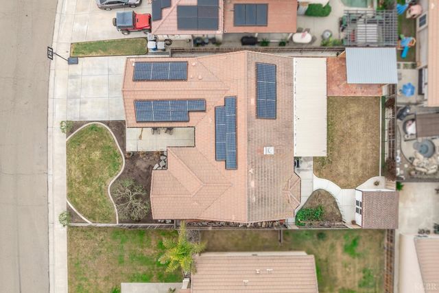 952 Meadow View Road, Hanford, CA 93230