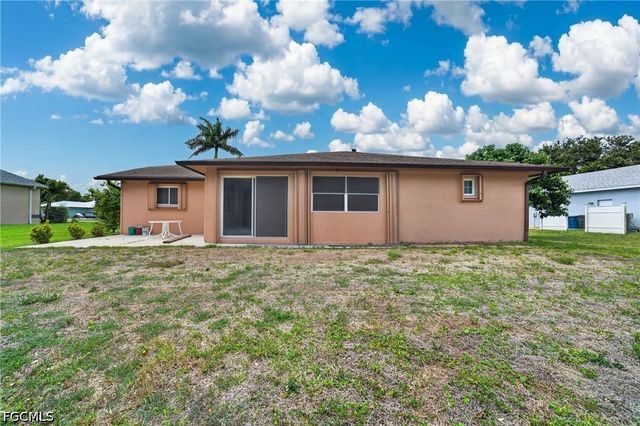6731 Eagle Tree CT, North Fort Myers, FL 33917