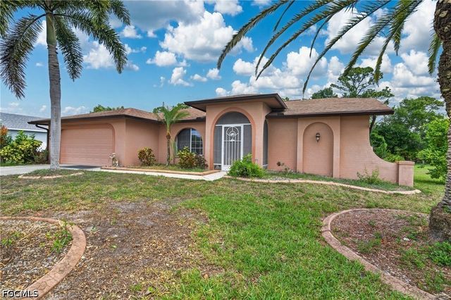 6731 Eagle Tree CT, North Fort Myers, FL 33917