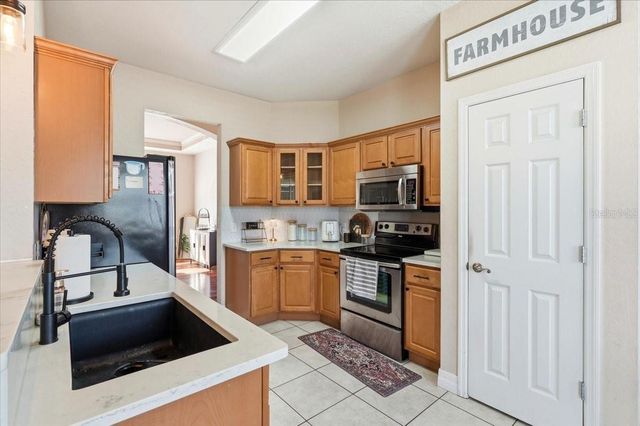 6474 BRISTOL OAKS DRIVE, Lakeland, FL 33811