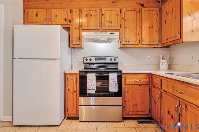 11512 Tar Bay Rd, Prince George, VA 23860