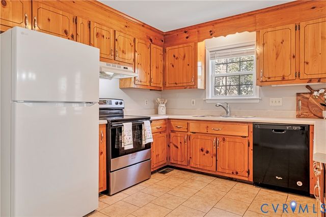 11512 Tar Bay Rd, Prince George, VA 23860