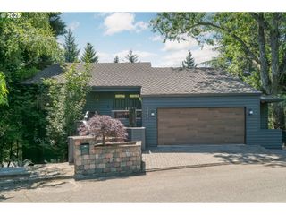 244 Nw SEBLAR Dr, Portland, OR 97210