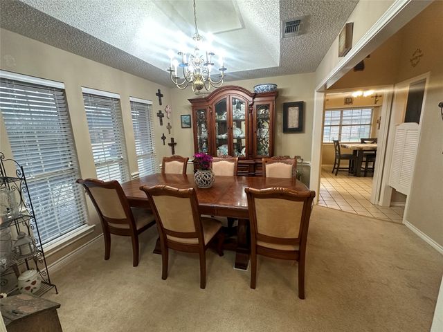 1925 N Collegiate Drive, Paris, TX 75462