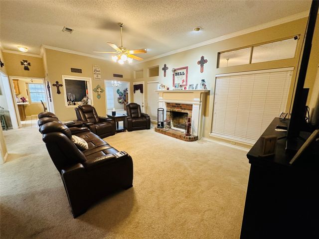 1925 N Collegiate Drive, Paris, TX 75462